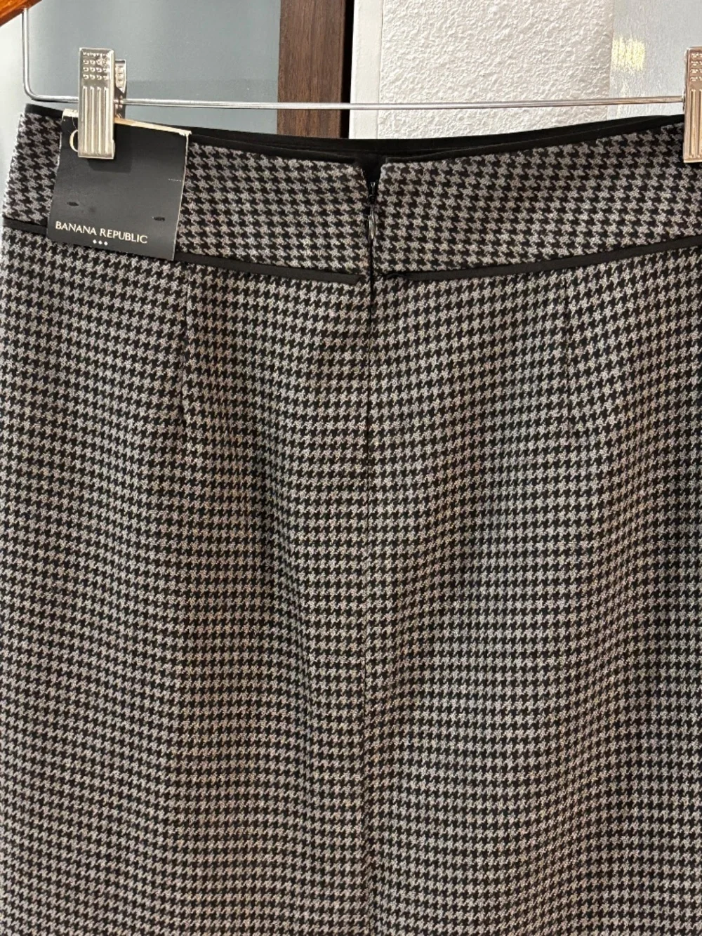 Banana Republic Knit Pencil Skirt - Black/Gray Houndstooth Size 0